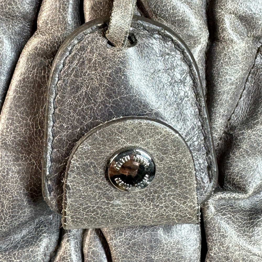 💛SOLD💛 MIU MIU Matelasse Nappa Leather Vintage Shoulder Bag with Key with COA - Picture 6 of 17
